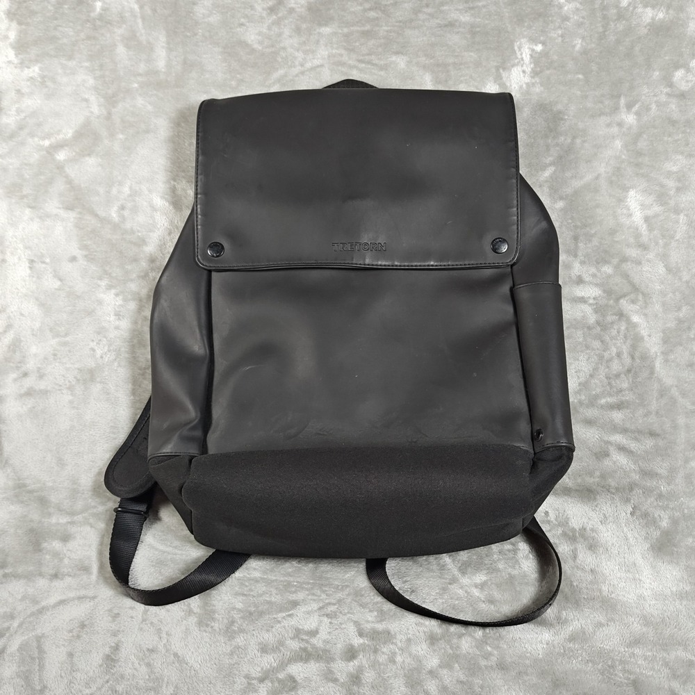 Tretorn Wings Daypack Backpack Black Waterproof Minimalist Laptop Sleeve Padded